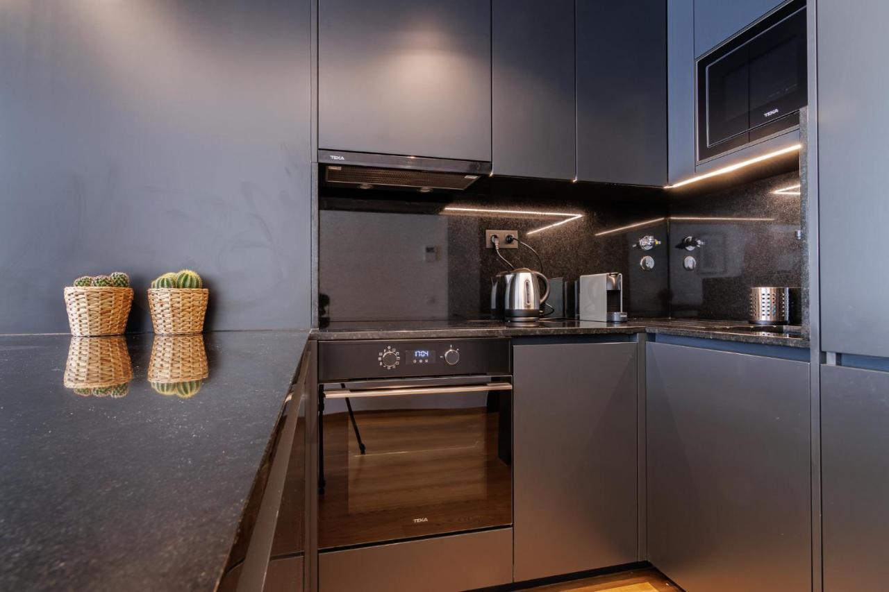 New Camoes Deluxe Apartment With Ac And Free Parking Porto Buitenkant foto